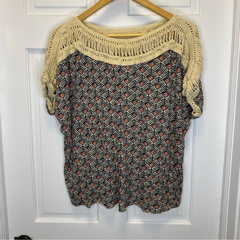 Free People Crochet Yoke Geometric Print Boho Top Cream Black Mauve‎ Large